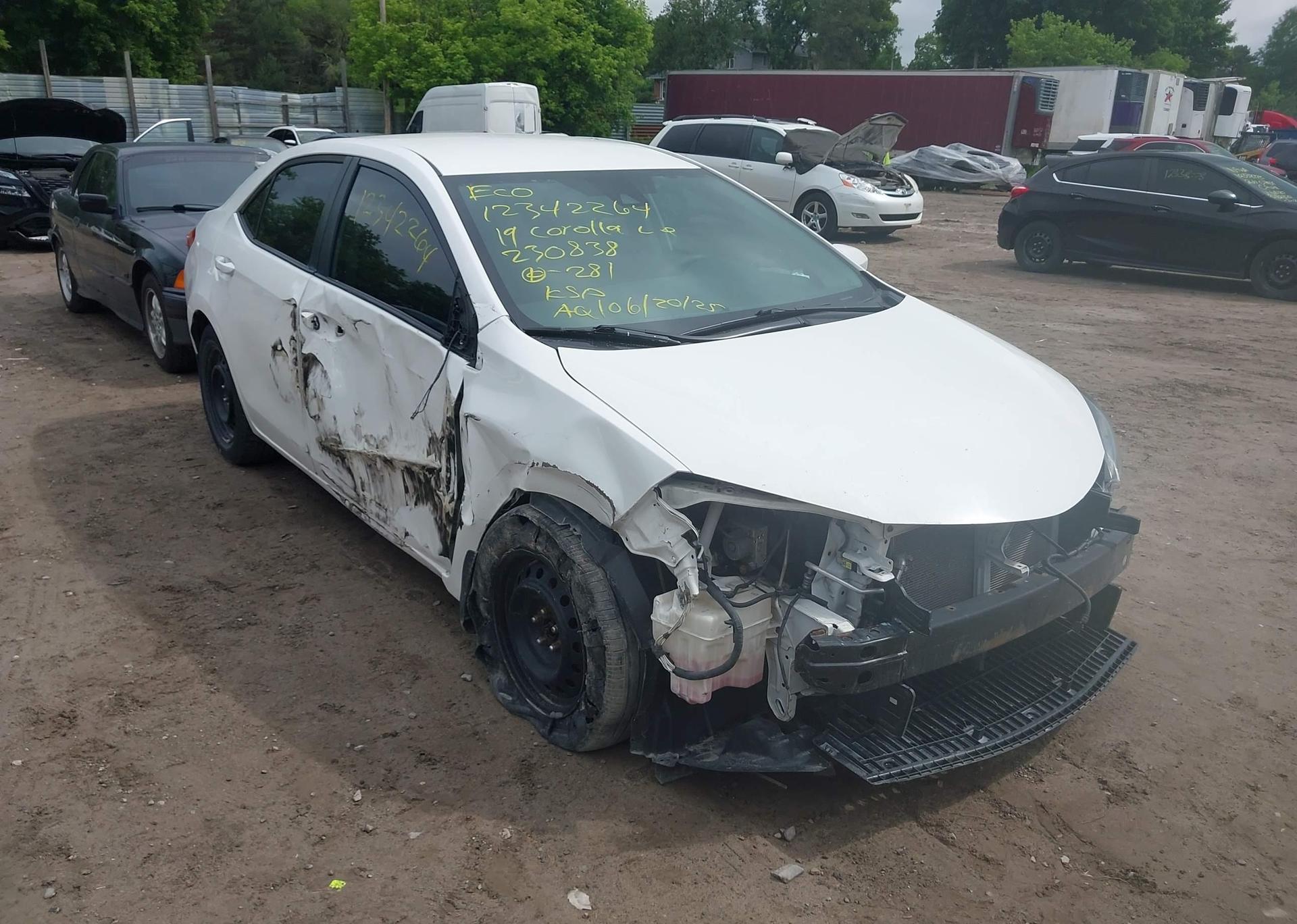 2019 TOYOTA COROLLA LE