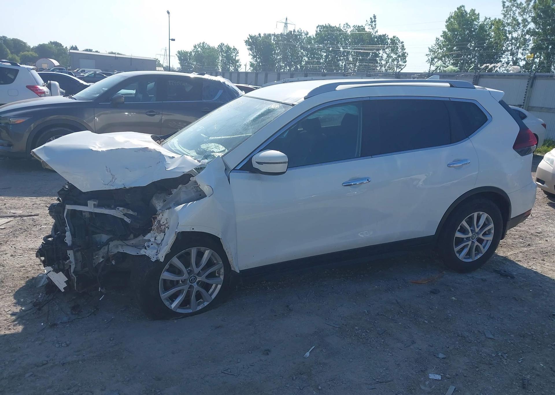 2019 NISSAN ROGUE S