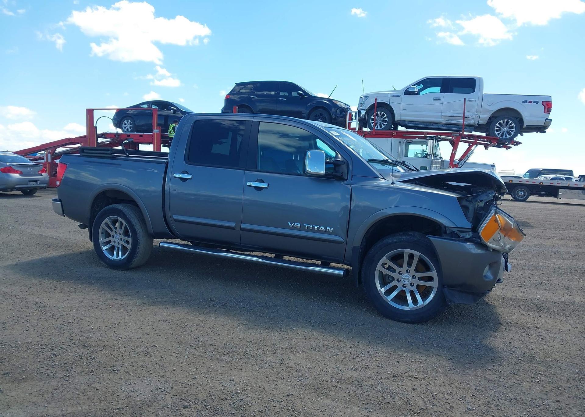2014 NISSAN TITAN PRO-4X