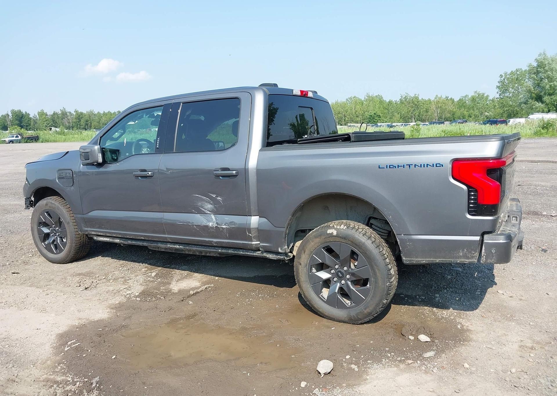 2023 FORD F-150 LIGHTNING LARIAT
