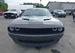 2017 DODGE CHALLENGER SXT