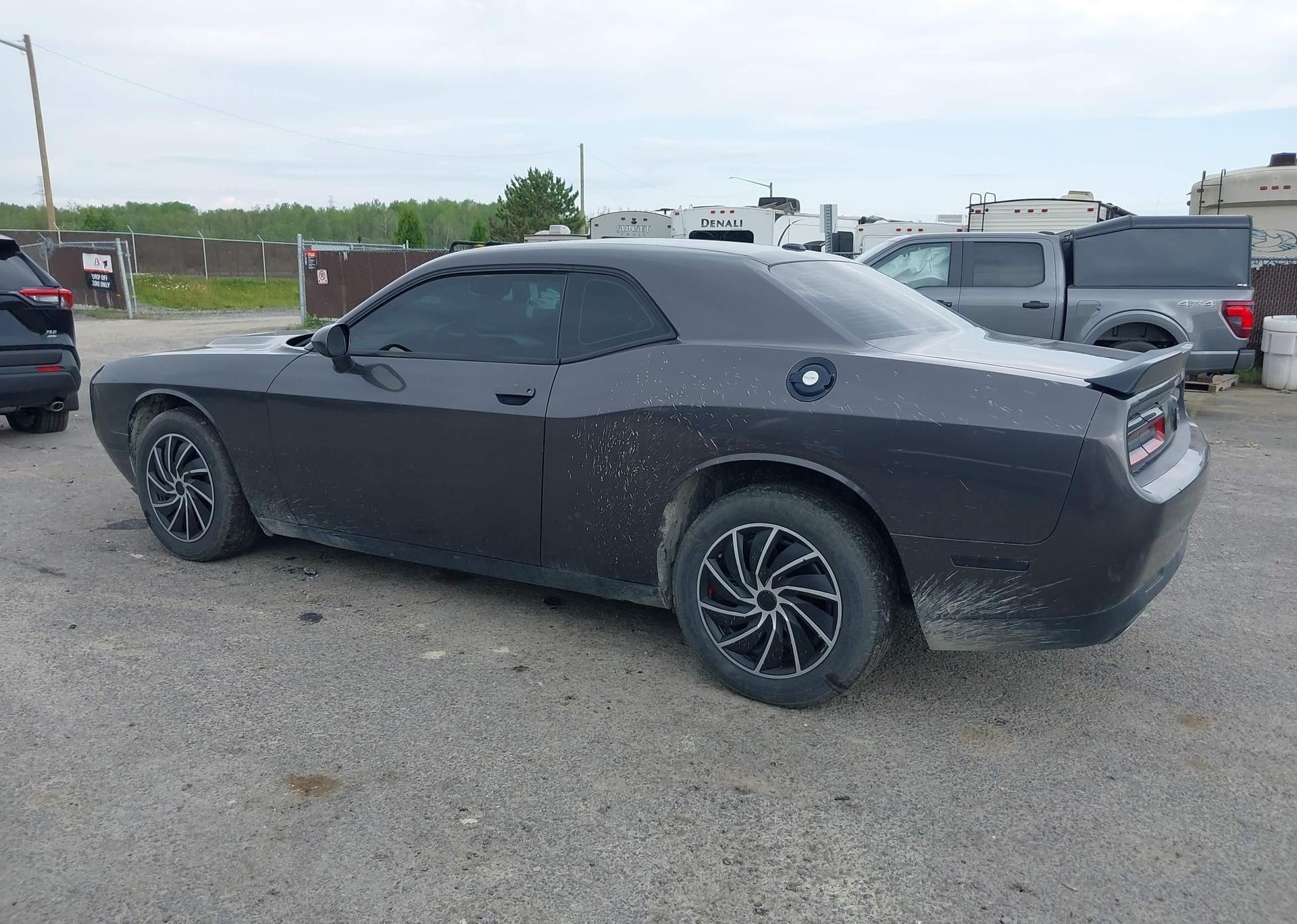 2017 DODGE CHALLENGER SXT