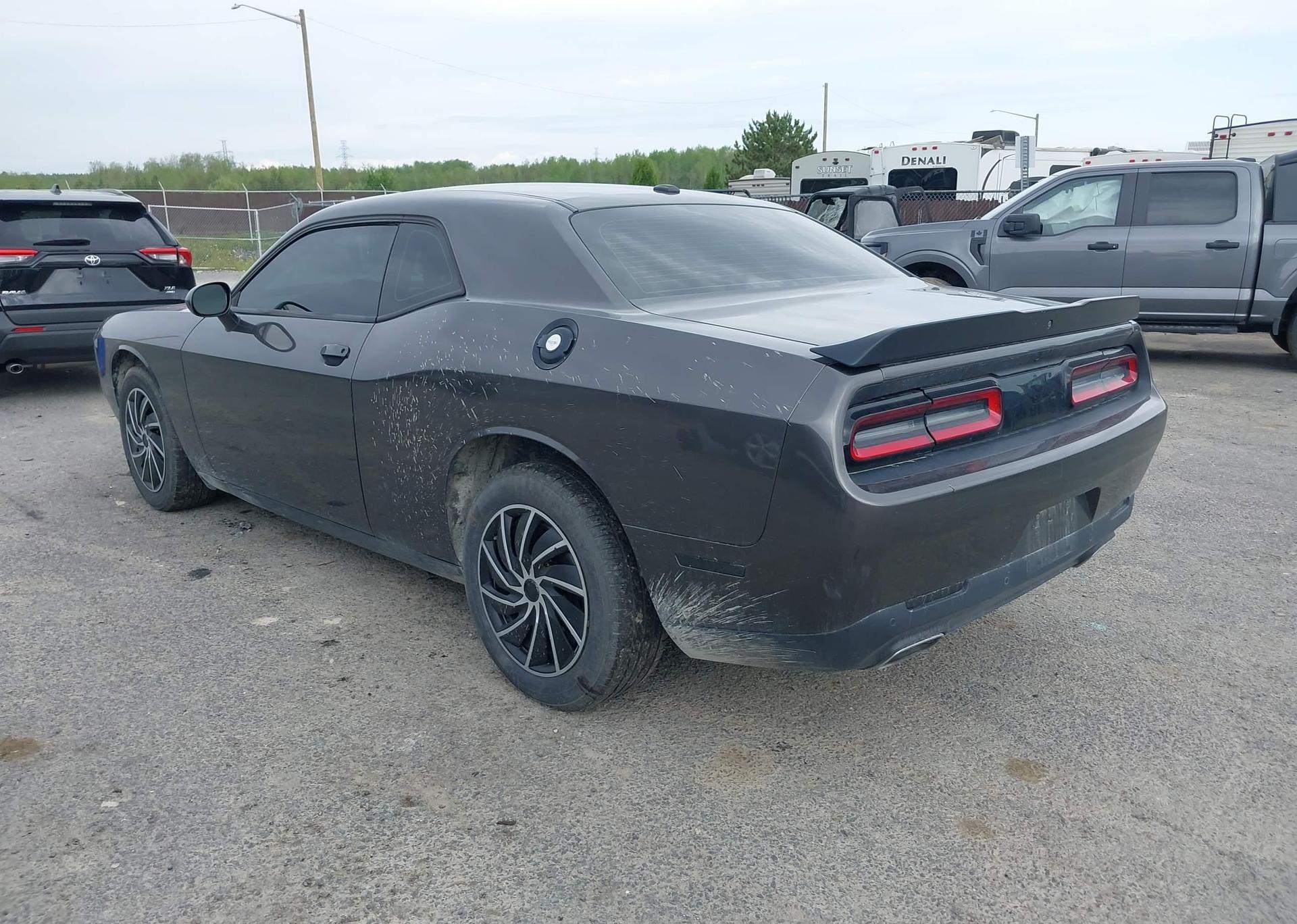 2017 DODGE CHALLENGER SXT