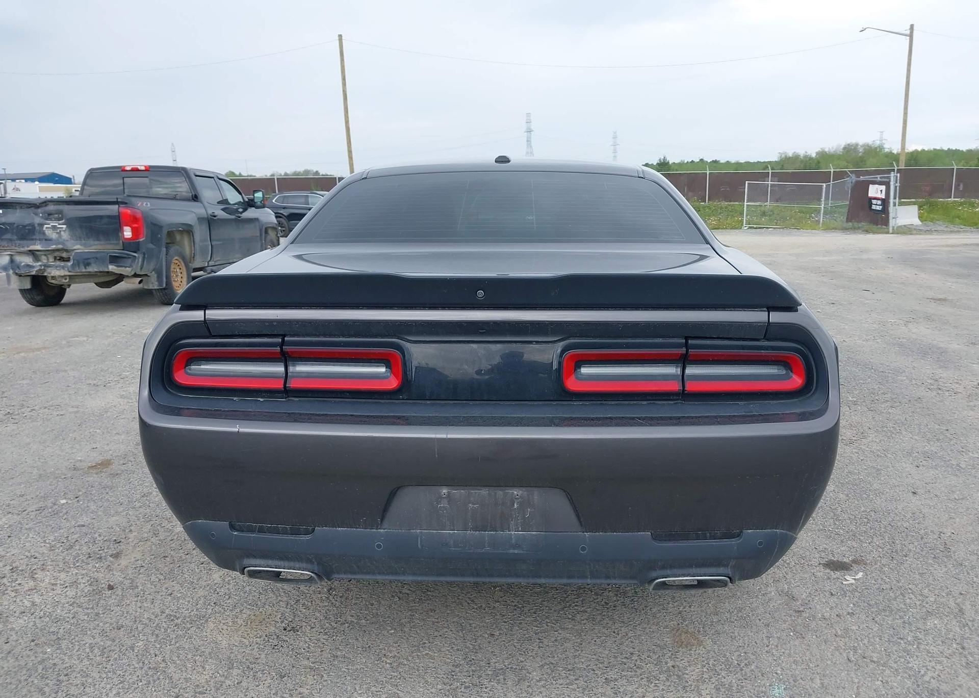 2017 DODGE CHALLENGER SXT