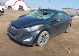 2013 HYUNDAI elantra se