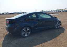 2013 HYUNDAI elantra se
