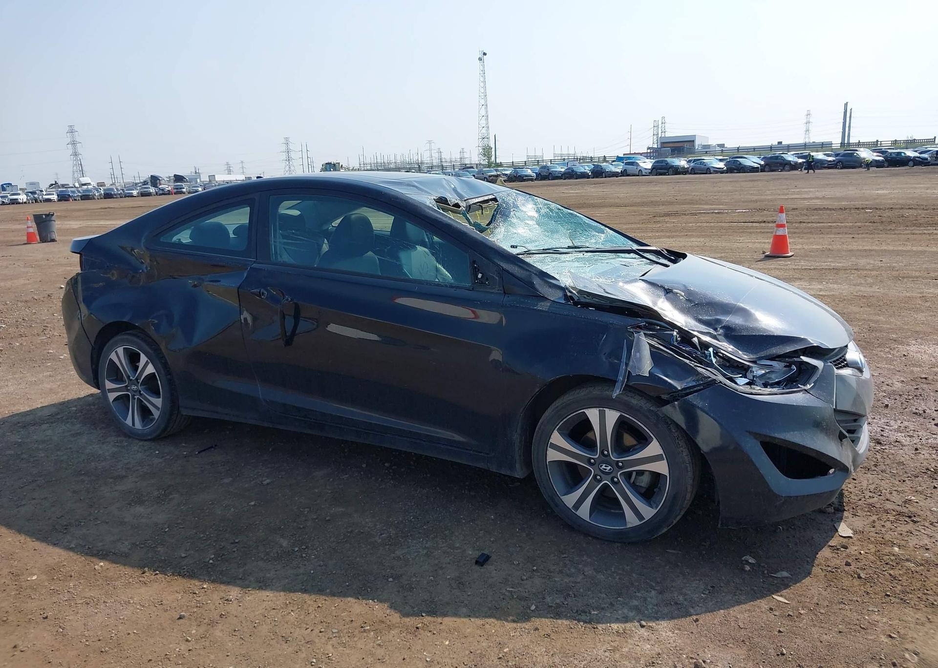2013 HYUNDAI elantra se