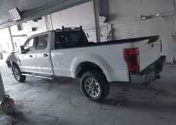 2022 FORD F-350 XLT
