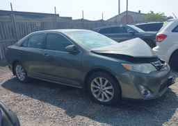 2013 TOYOTA CAMRY