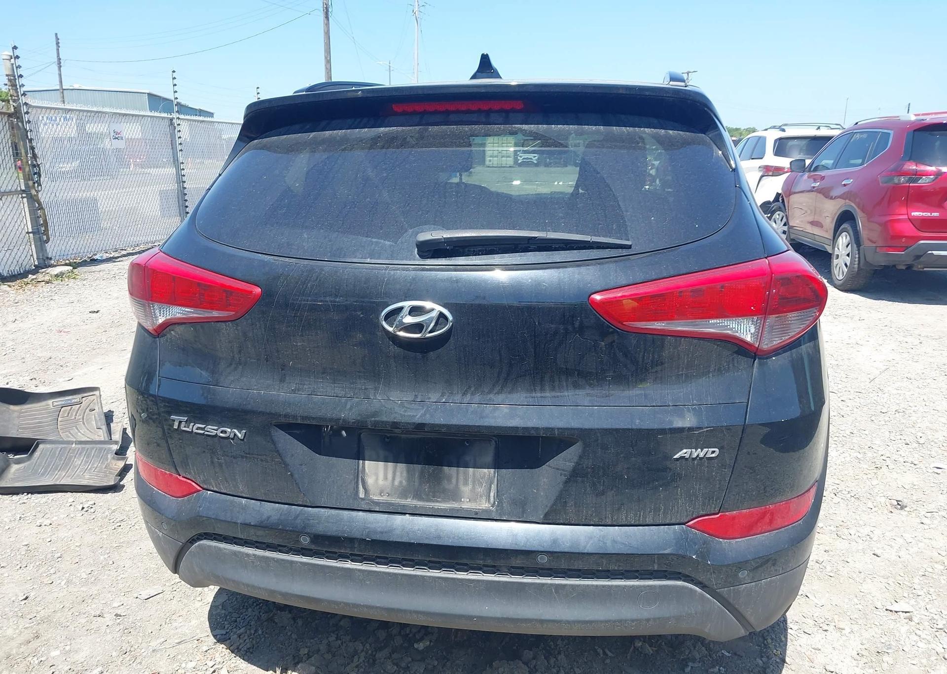 2017 HYUNDAI TUCSON LUXURY