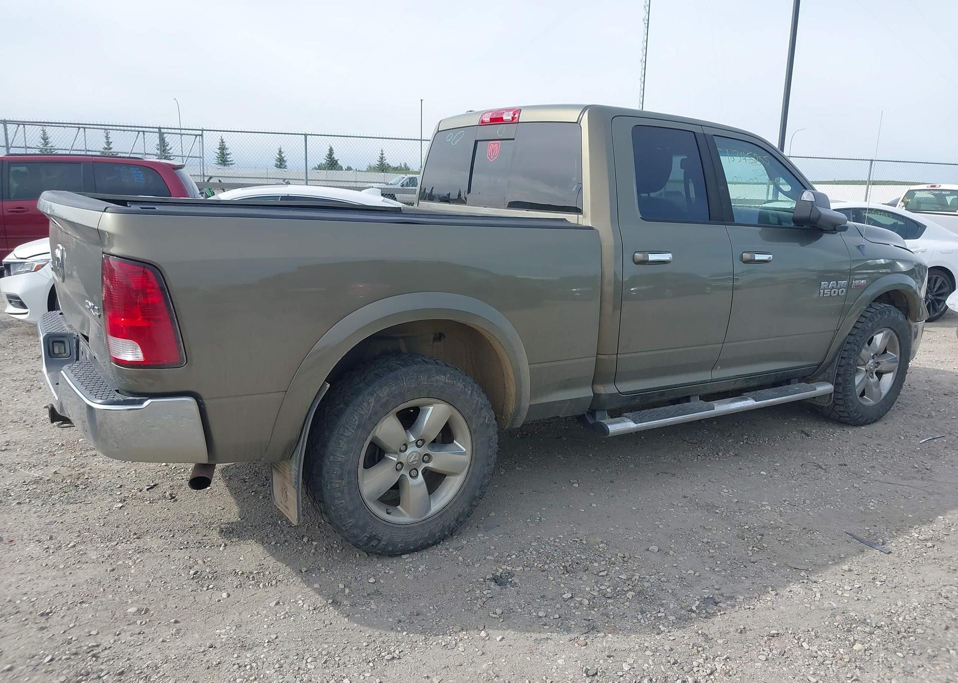 2013 RAM 1500 SLT
