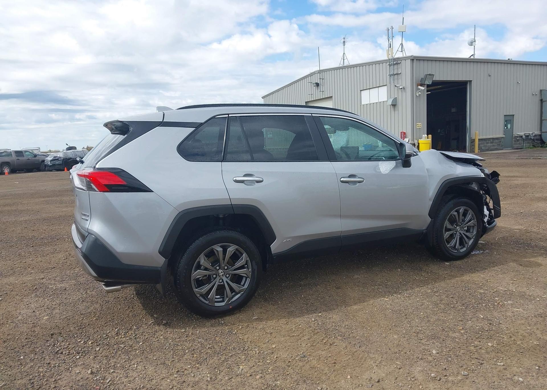 2024 TOYOTA RAV4 LIMITED