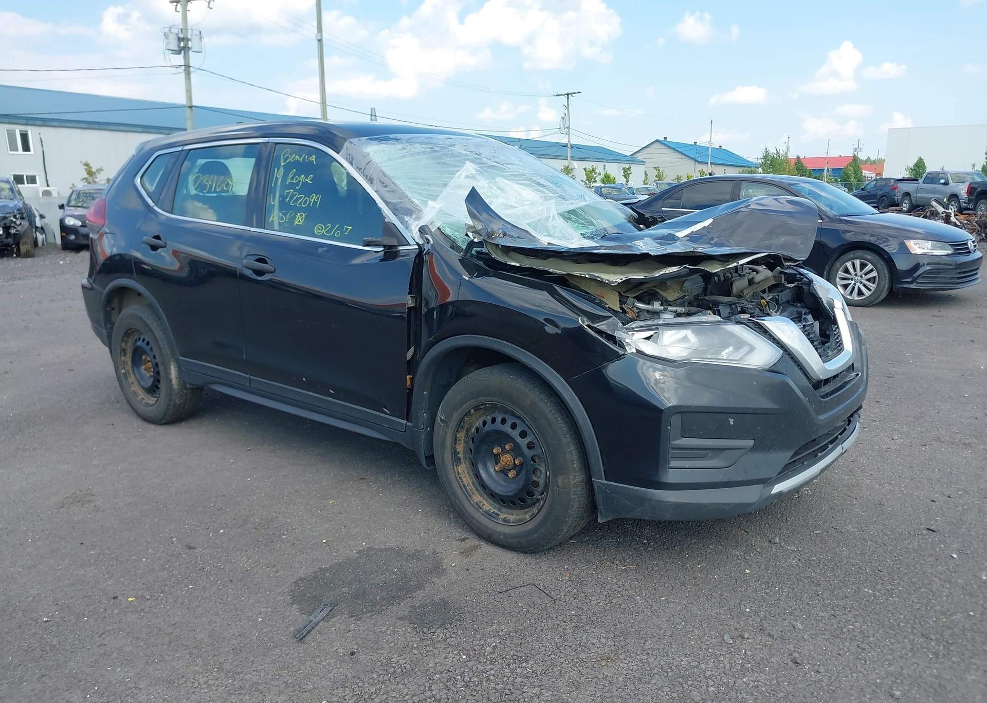 2019 NISSAN ROGUE S