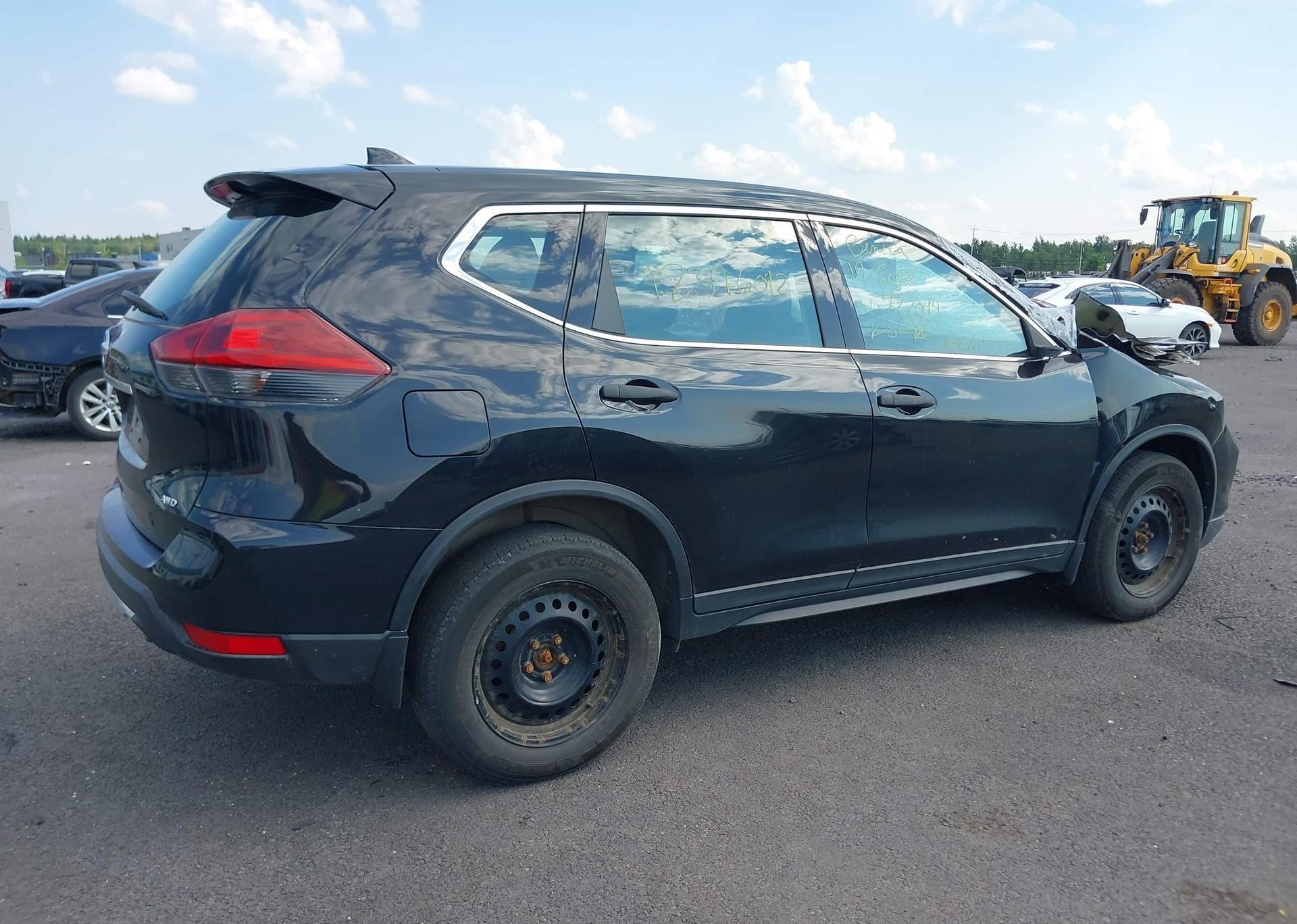 2019 NISSAN ROGUE S