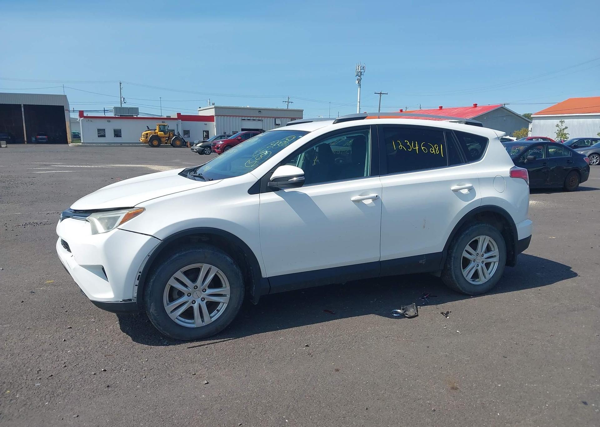 2016 TOYOTA RAV4 LE