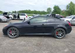 2013 INFINITI G37