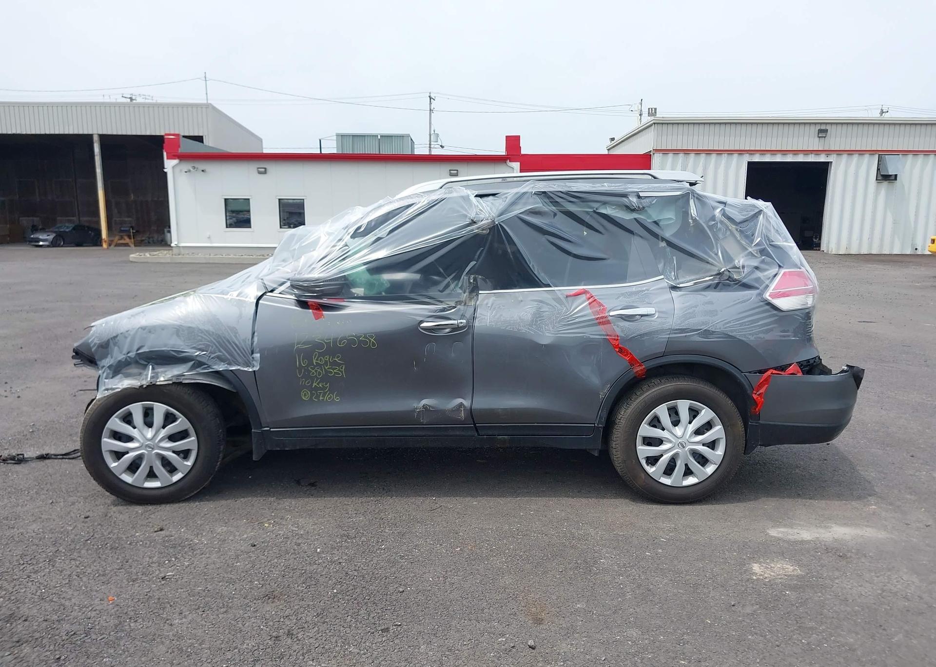 2016 NISSAN ROGUE S
