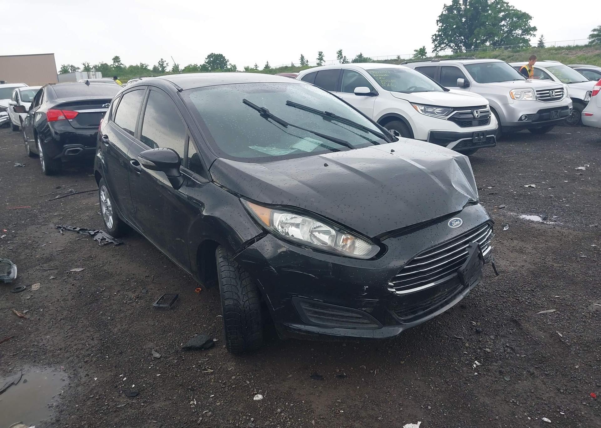 2014 FORD FIESTA SE