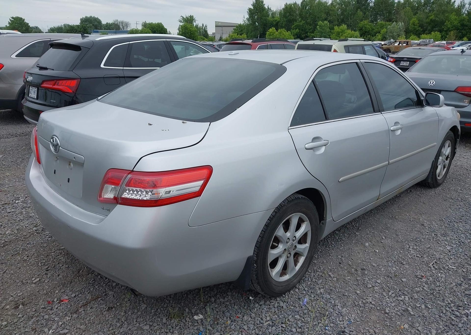 2010 TOYOTA CAMRY LE