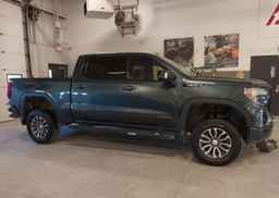 2021 GMC SIERRA K1500 AT4
