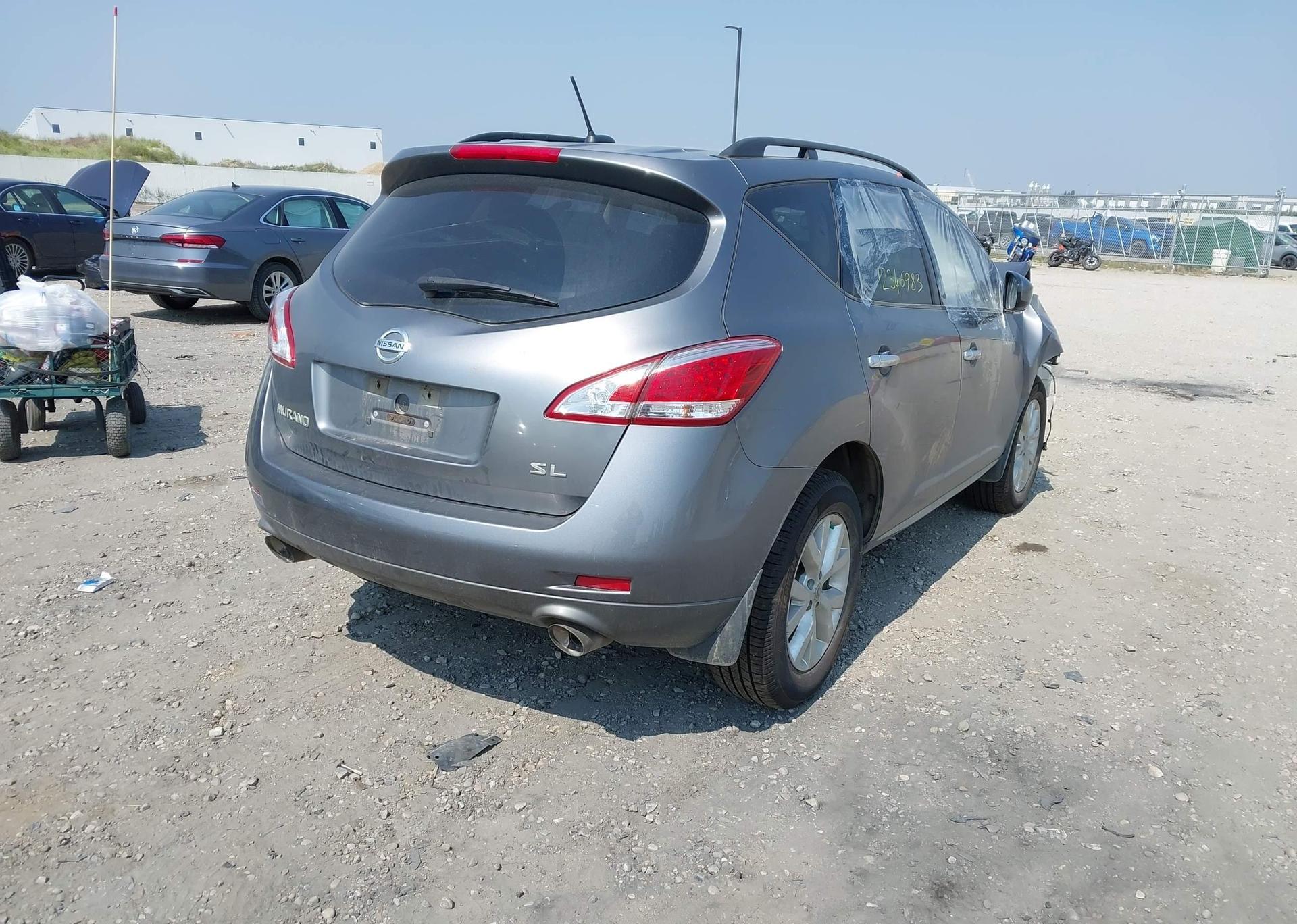 2013 NISSAN MURANO LE