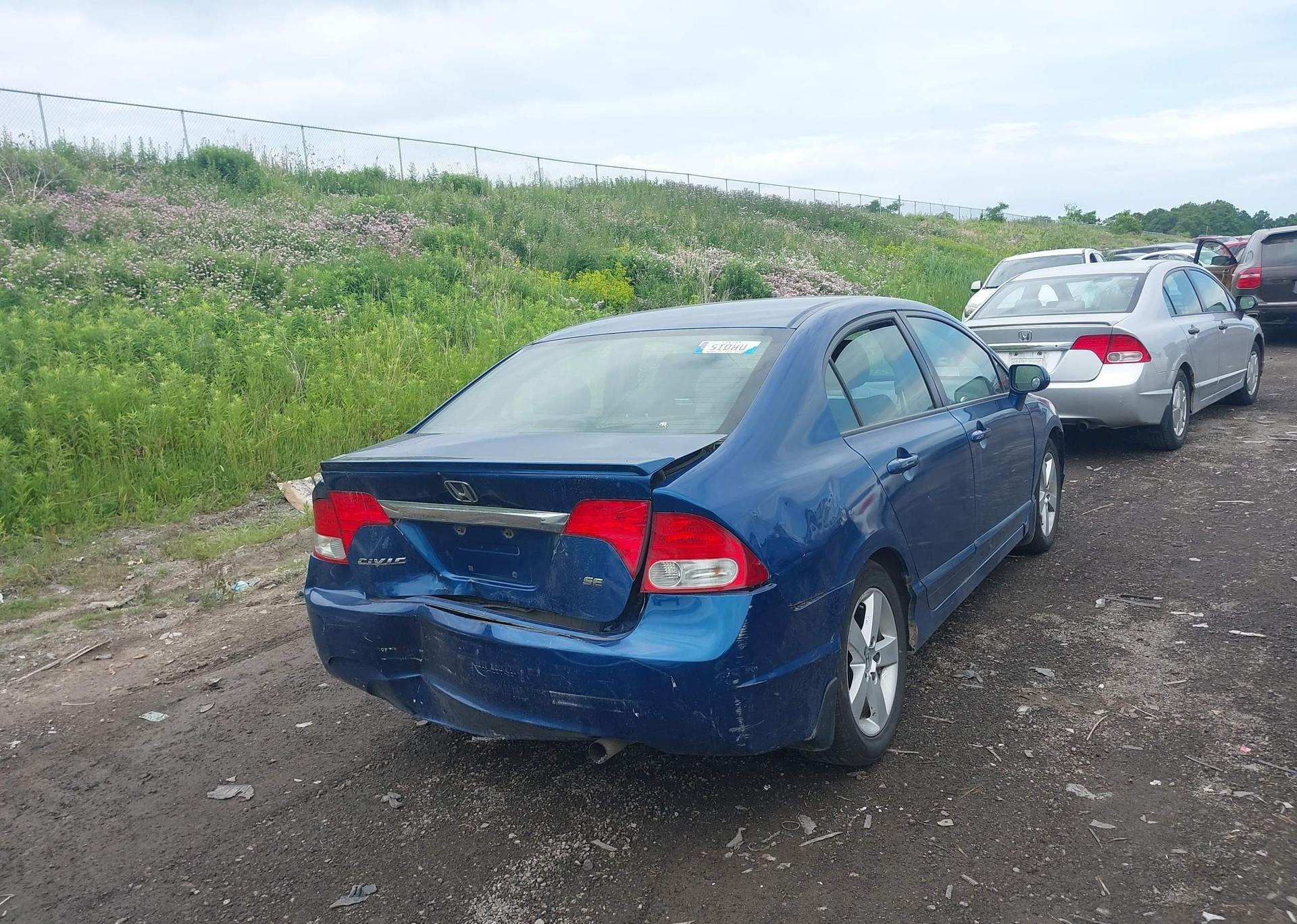 2011 HONDA CIVIC SE