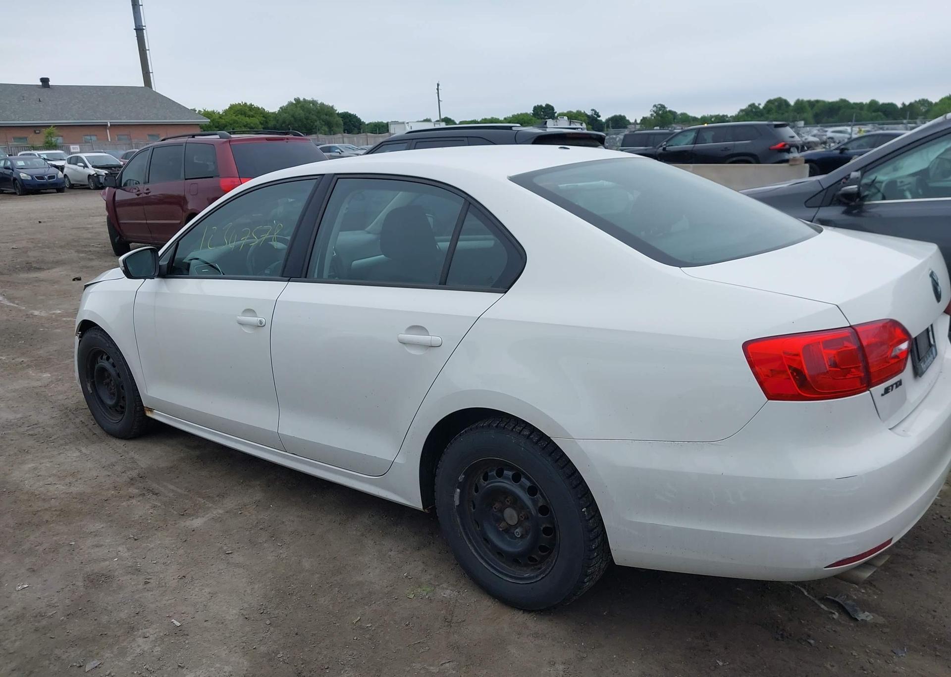 2013 VOLKSWAGEN JETTA 2.0L COMFORTLINE