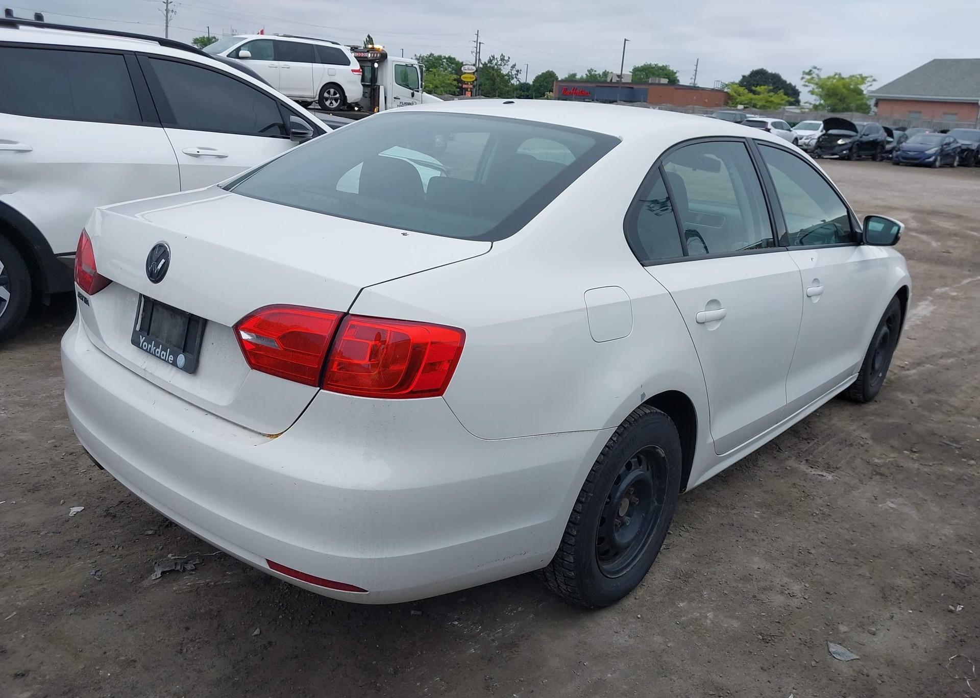 2013 VOLKSWAGEN JETTA 2.0L COMFORTLINE