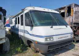 1995 AIRSTREAM LAND YACHT