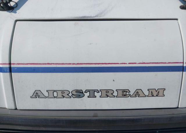 1995 AIRSTREAM LAND YACHT