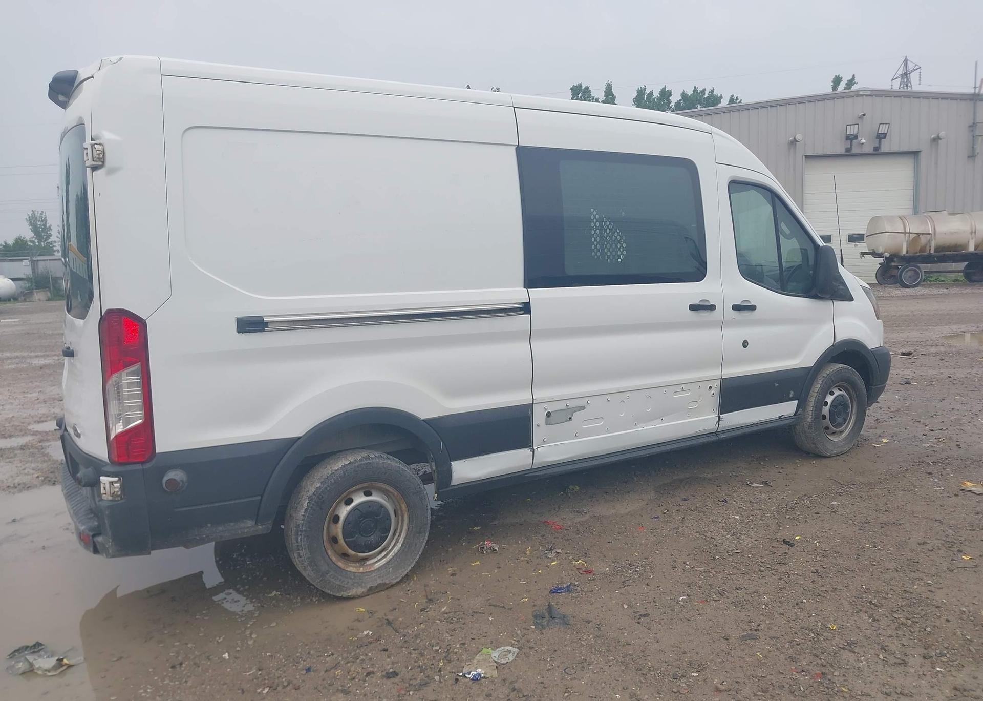 2018 FORD transit t-250