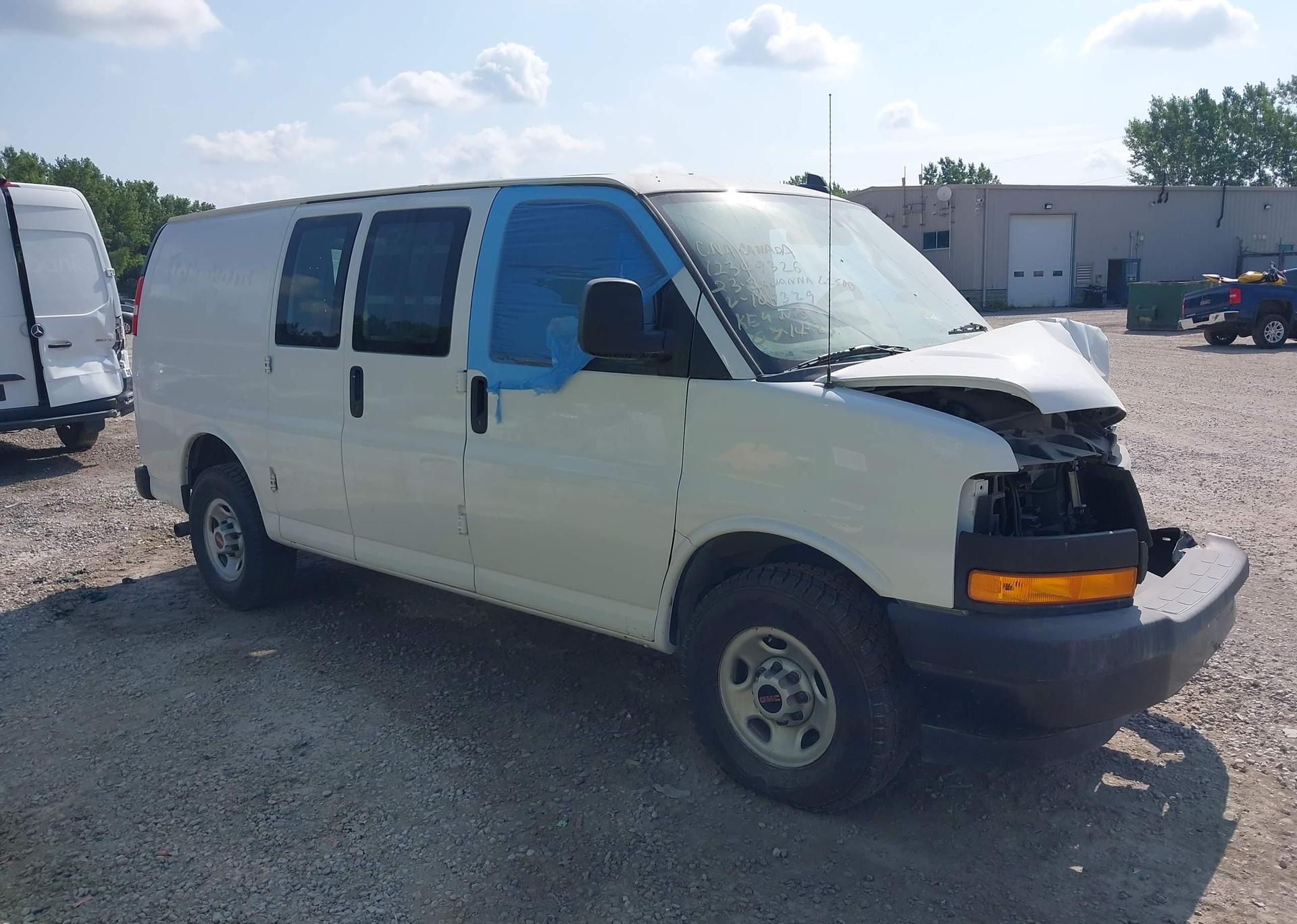 2023 GMC SAVANA G2500