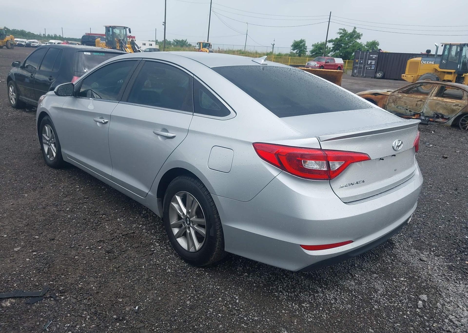 2015 HYUNDAI SONATA SE