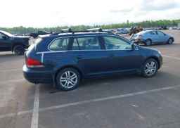 2010 VOLKSWAGEN GOLF 2.0 TDI HIGHLINE