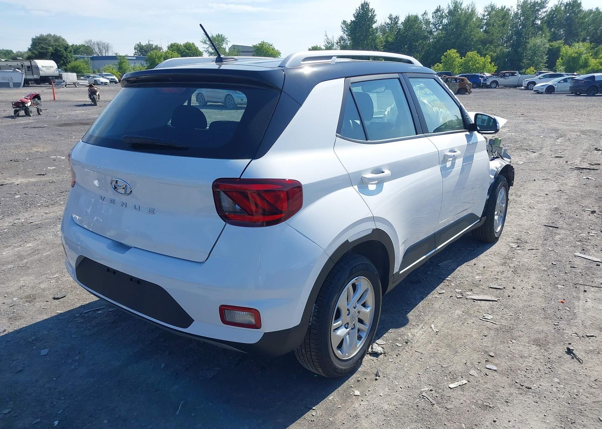 2024 HYUNDAI VENUE SEL