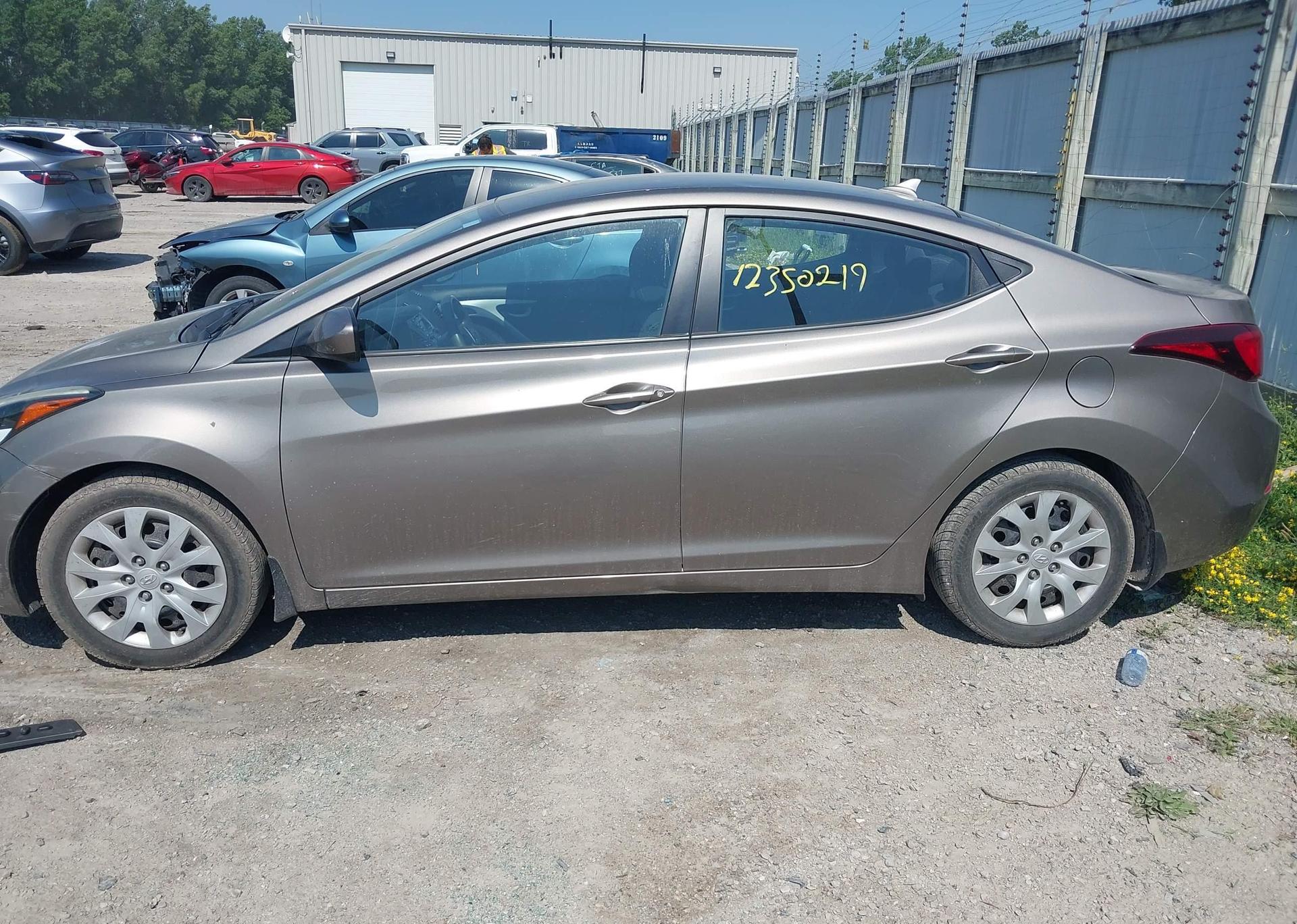 2015 HYUNDAI ELANTRA GL
