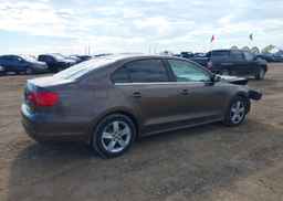 2011 VOLKSWAGEN JETTA SE