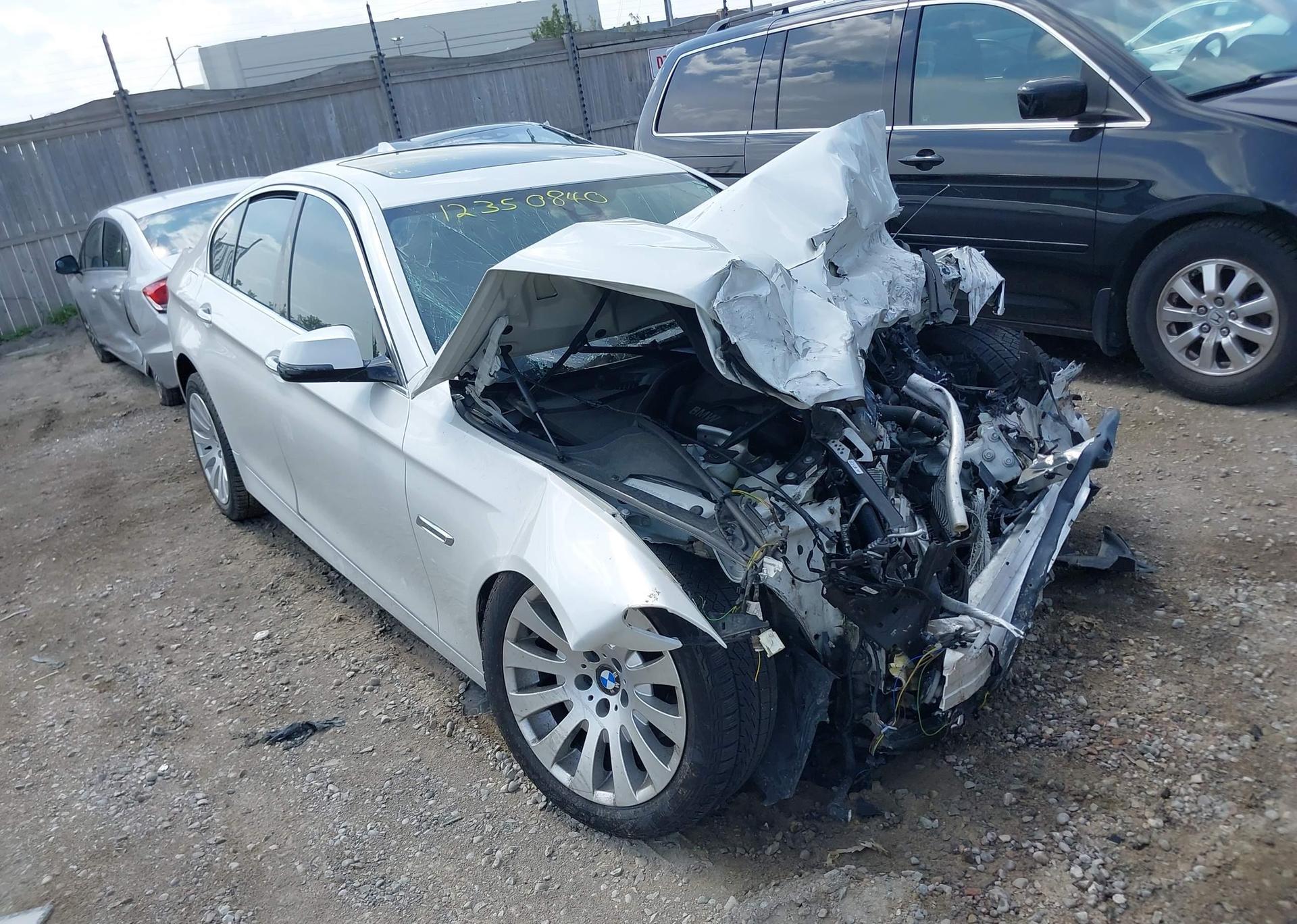 2016 BMW 528 XI