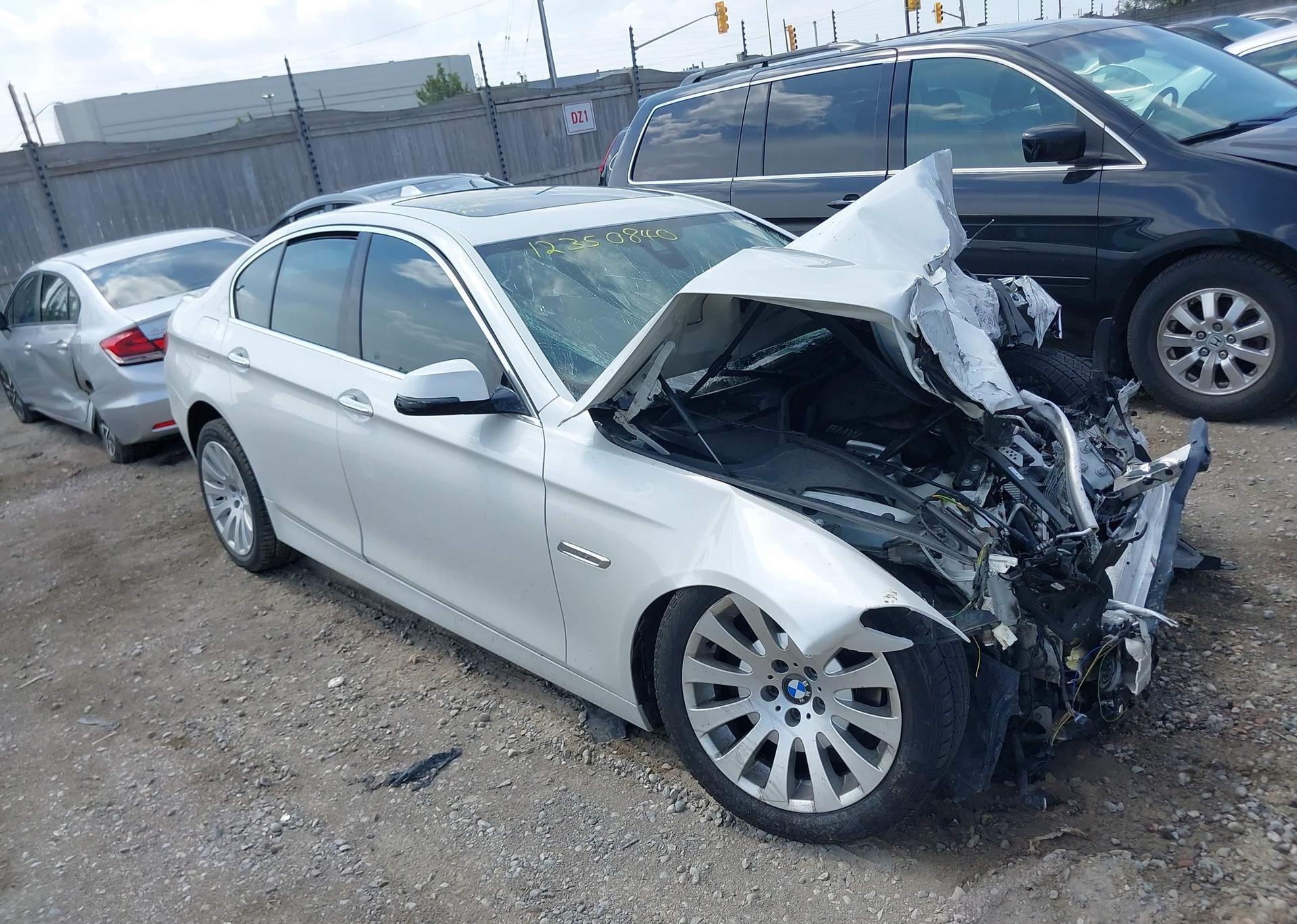 2016 BMW 528 XI