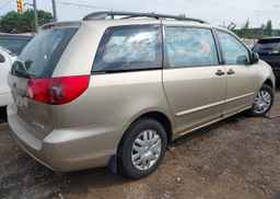2006 TOYOTA SIENNA