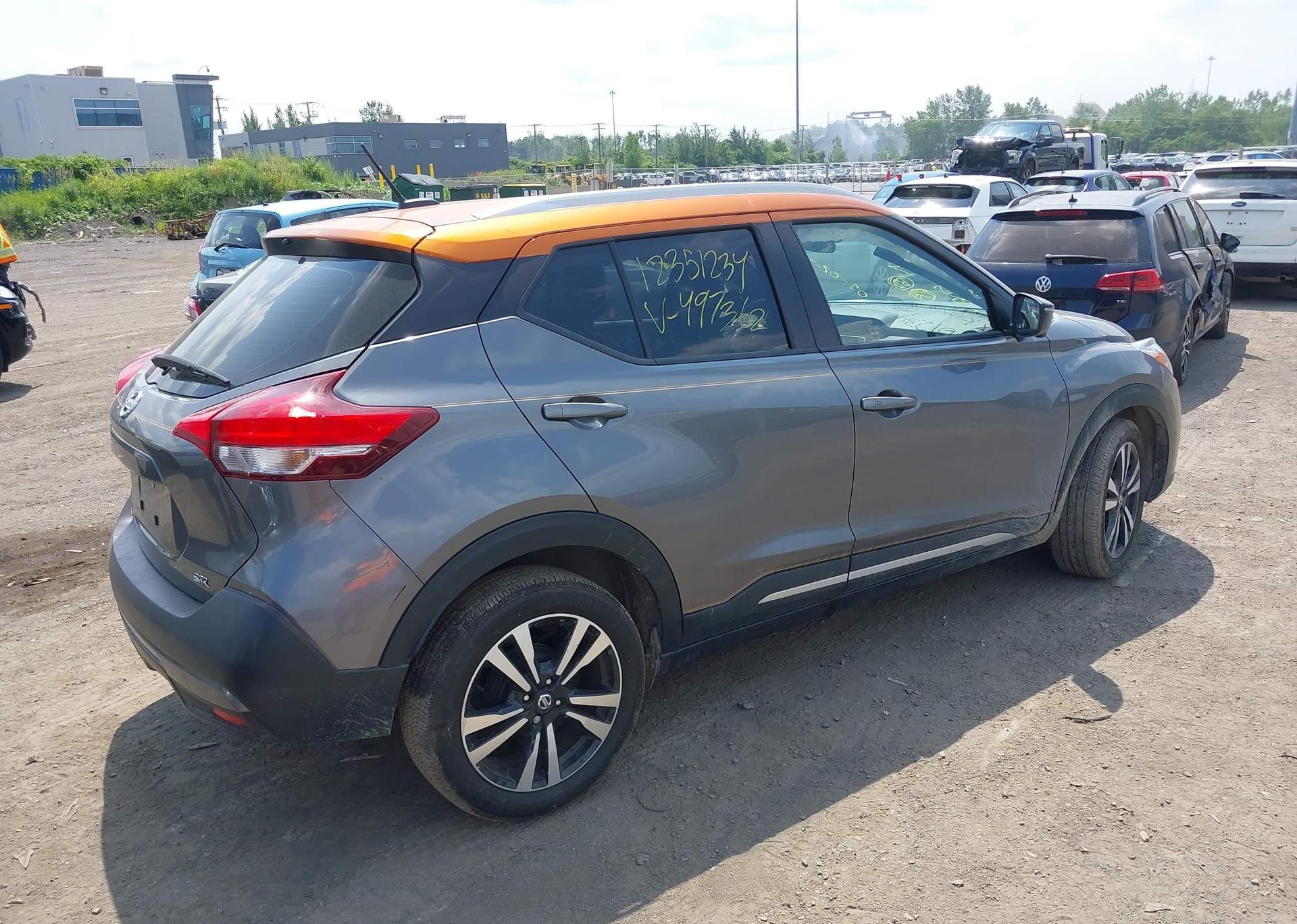 2018 NISSAN KICKS S