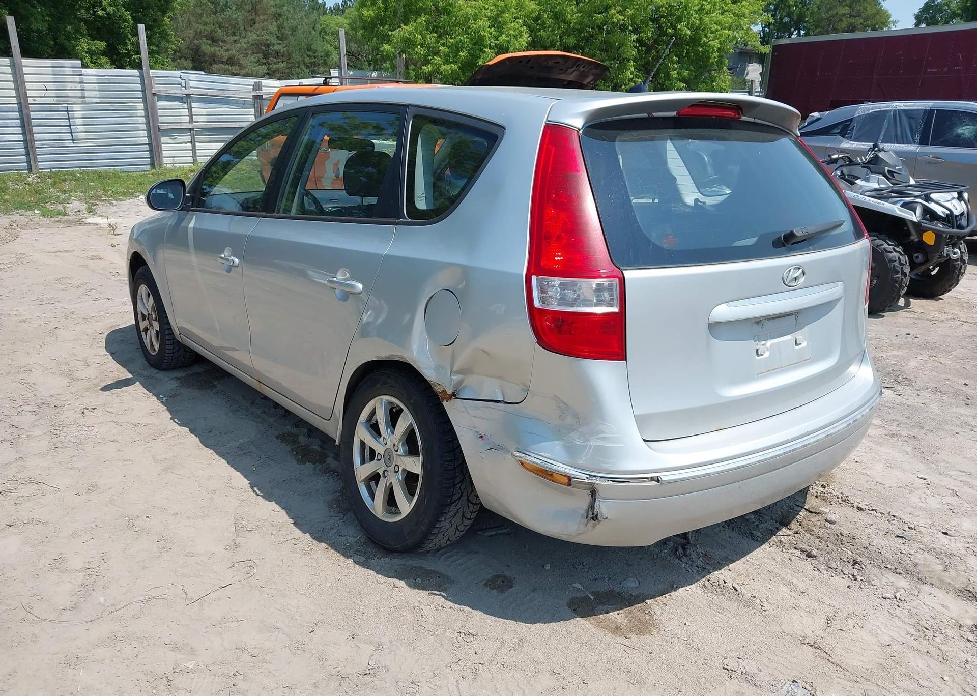 2012 HYUNDAI Elantra Touring GLS