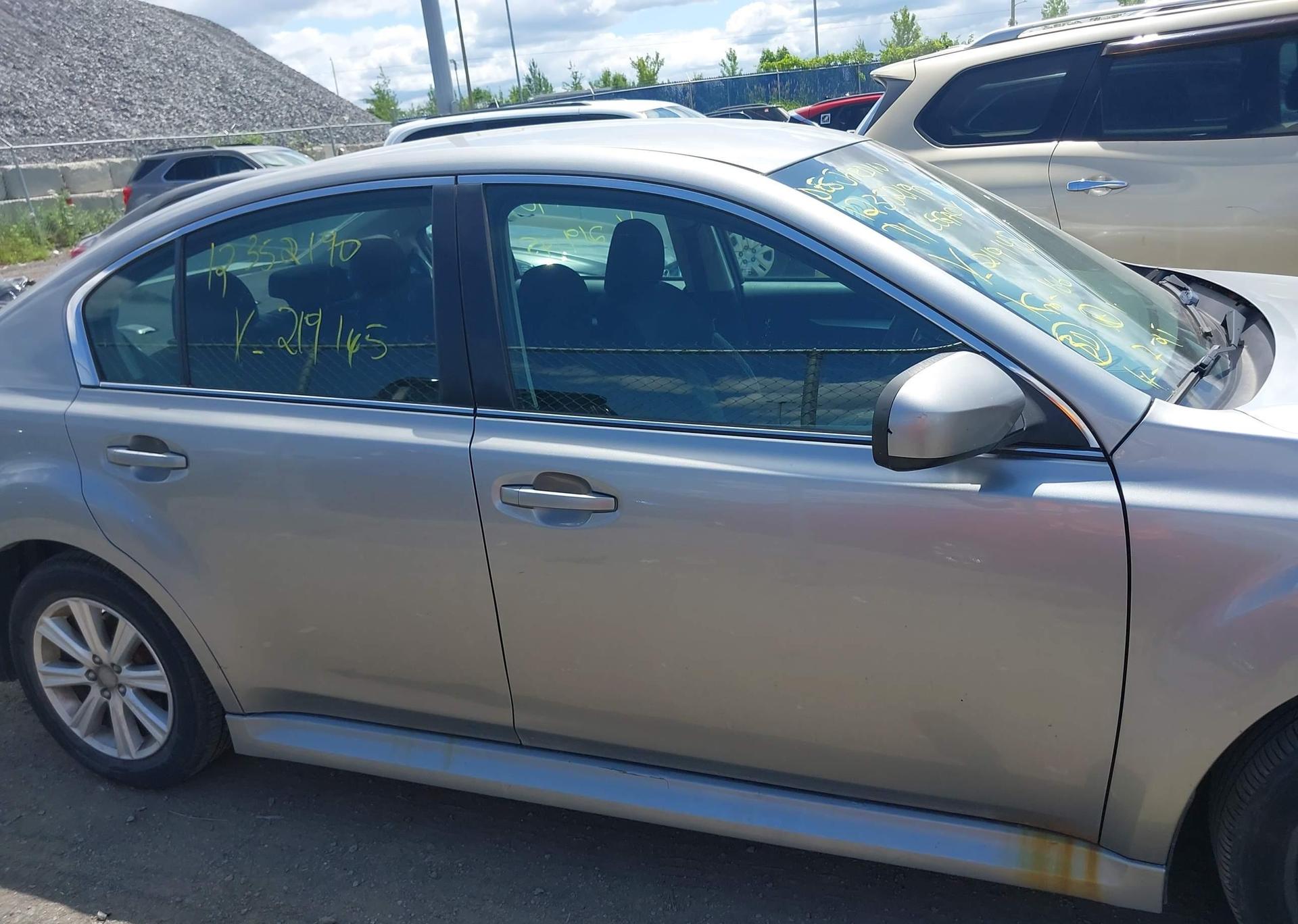 2011 SUBARU LEGACY 2.5I PREMIUM