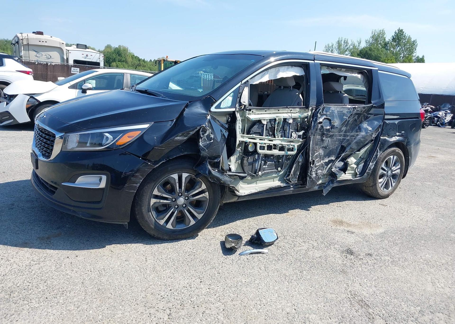 2019 KIA SEDONA