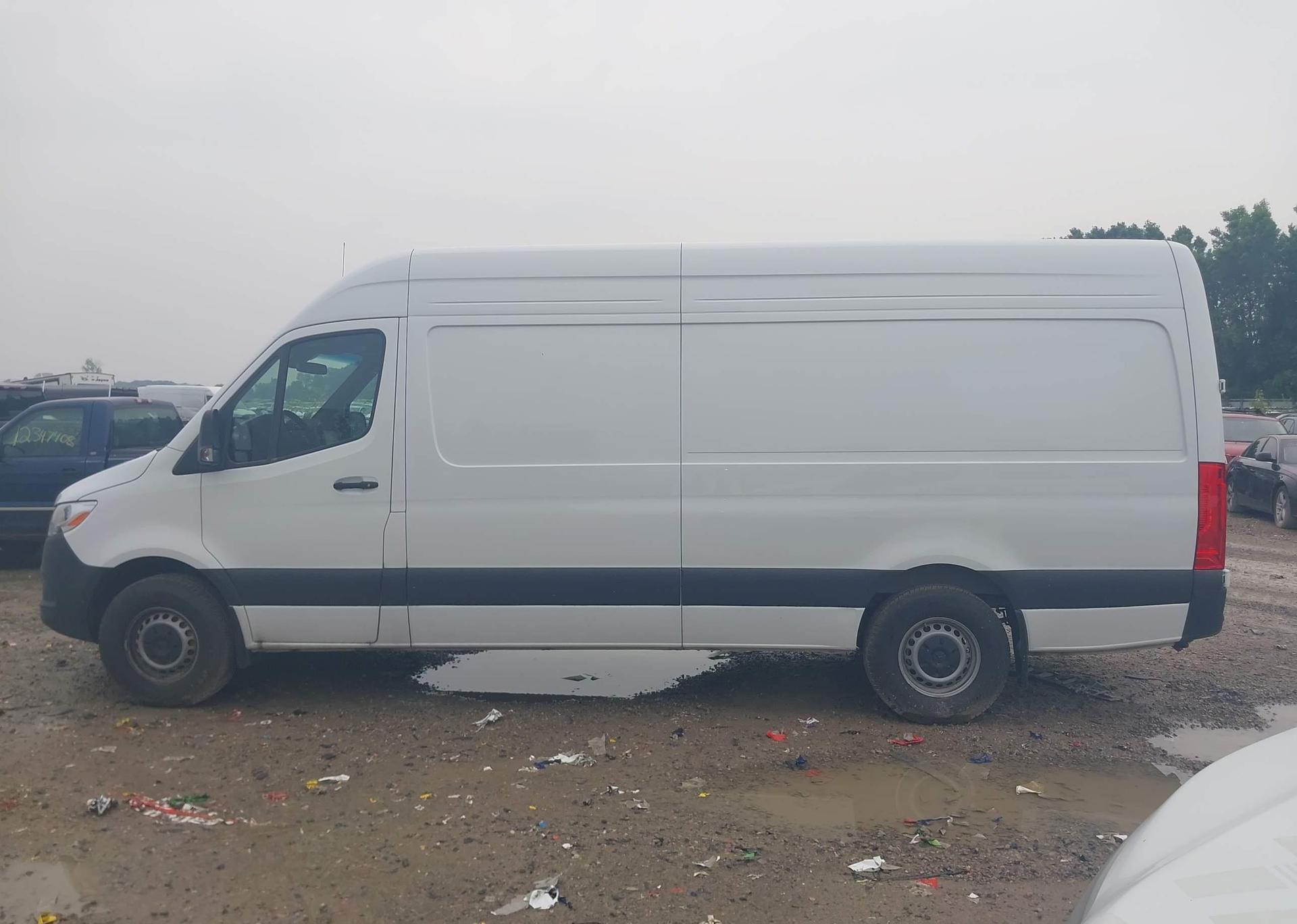2025 MERCEDES-BENZ SPRINTER 2500