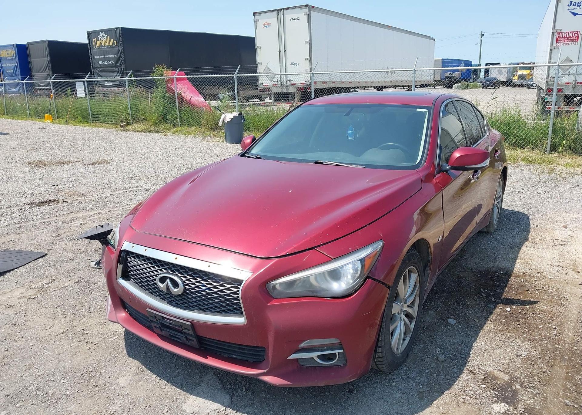 2015 INFINITI Q50 SPORT