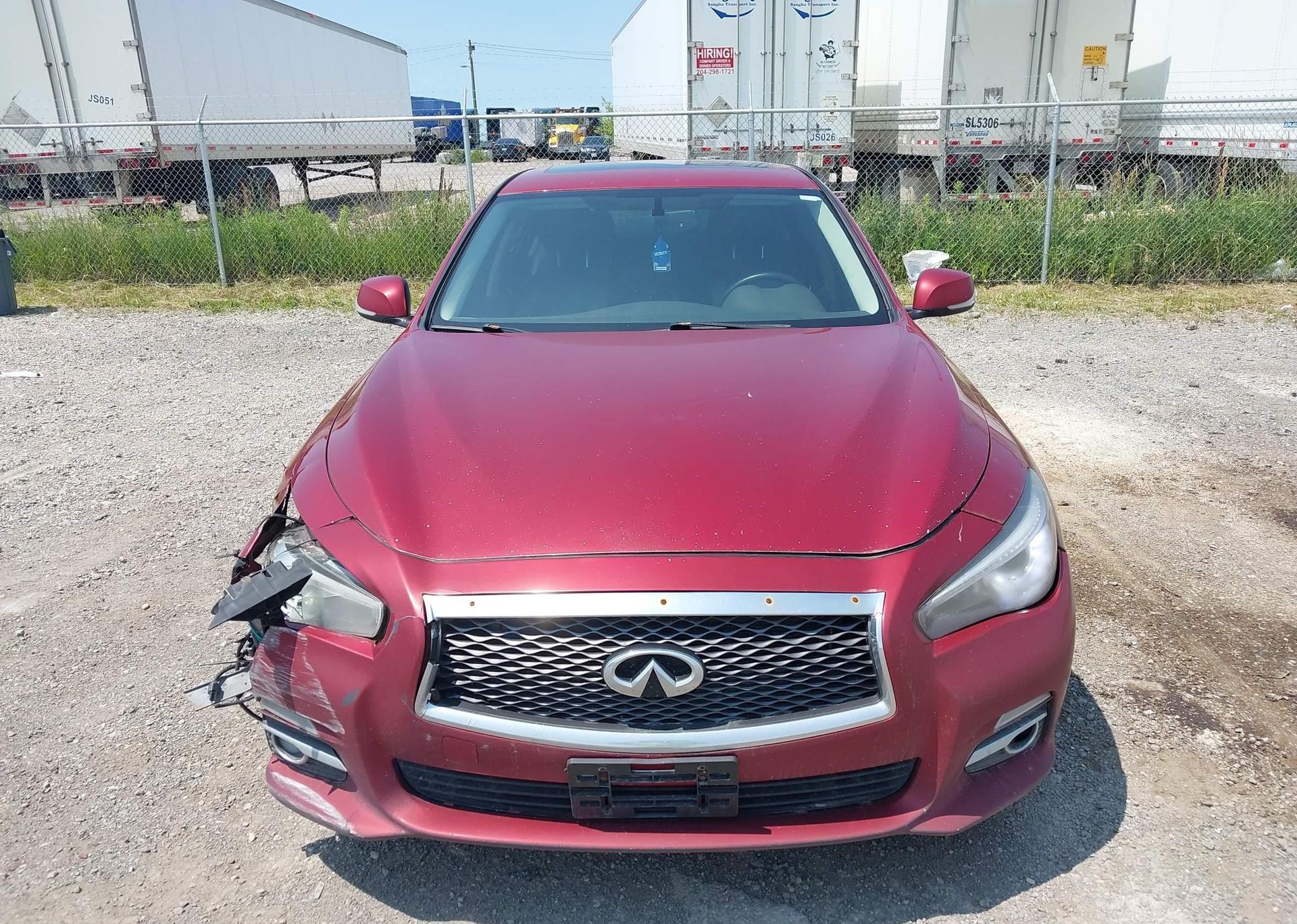 2015 INFINITI Q50 SPORT