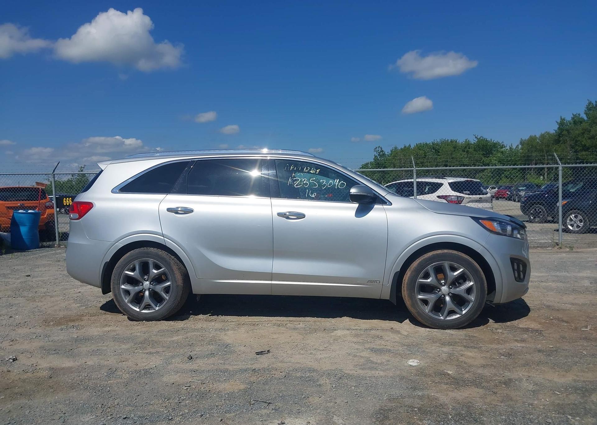 2016 KIA SORENTO SX