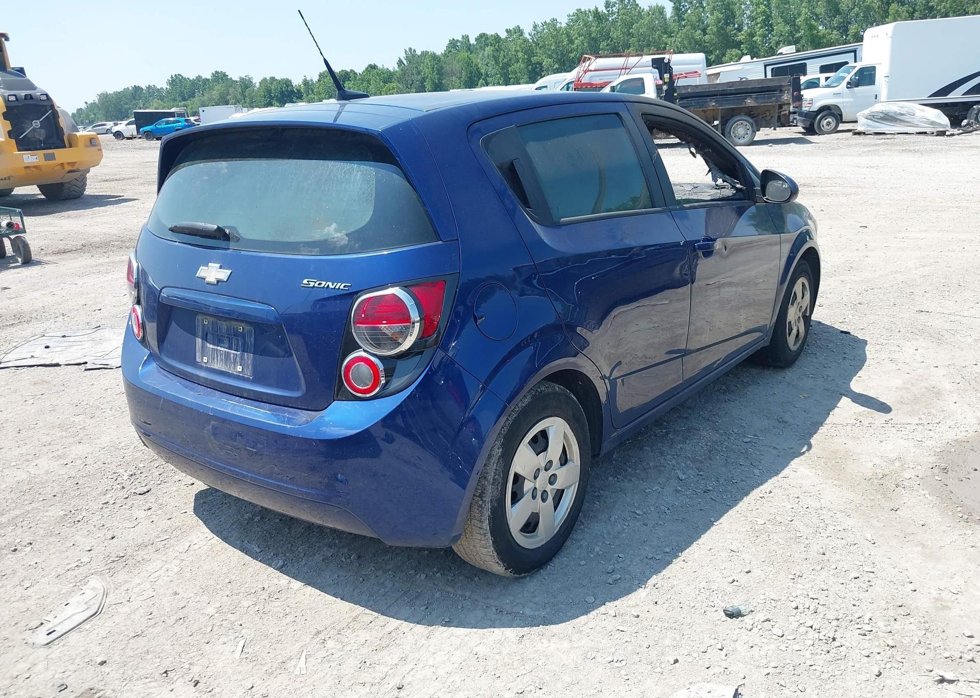 2014 CHEVROLET SONIC LS