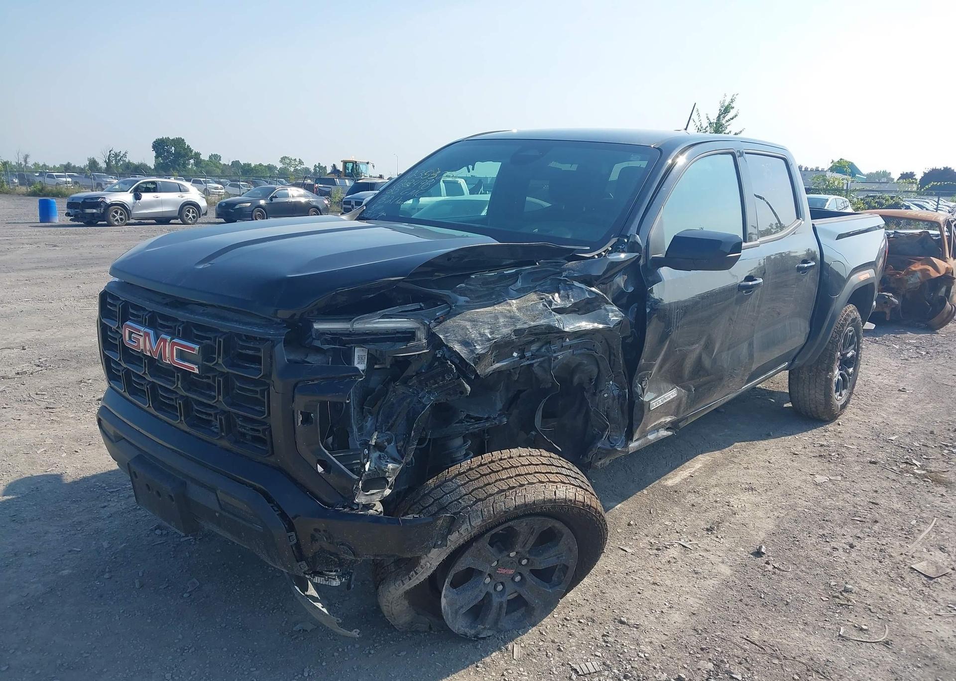 2025 GMC CANYON ELEVATION